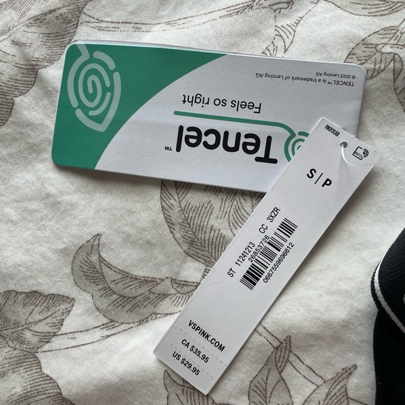 NWT VS Pink Rhinestone Skeleton Hands Black Satin Sleep Shorts Small Boxers - Picture 8 of 9